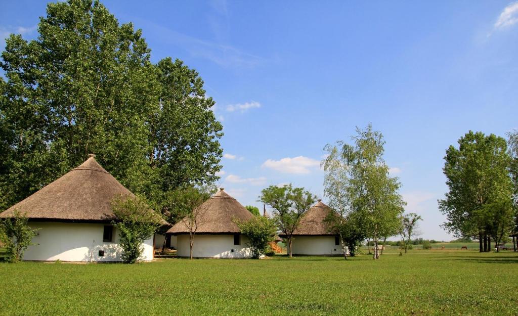 Galopp Major Hotel Gyál Екстериор снимка