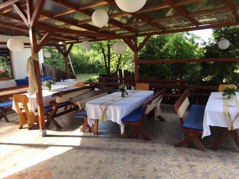 Galopp Major Hotel Gyál Екстериор снимка